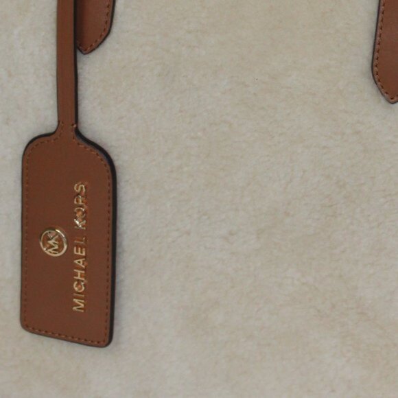 Michael Kors Sinclair Logo Authentic Shearling Large Zipper Top Tote (NW… - Picture 7 of 14